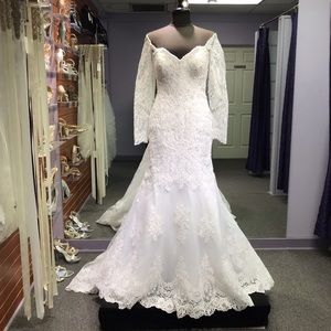 Lo Adoro  - Style M604 - Size 12 - White